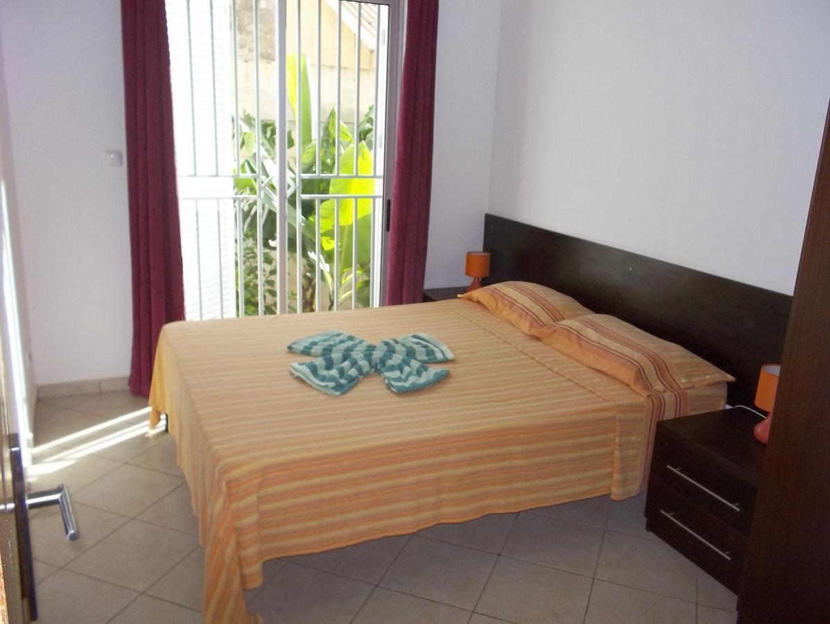 Basic Hotel Mindelo Exterior photo