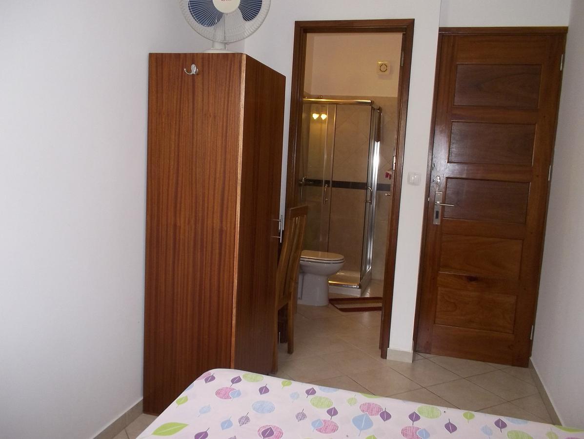 Basic Hotel Mindelo Exterior photo