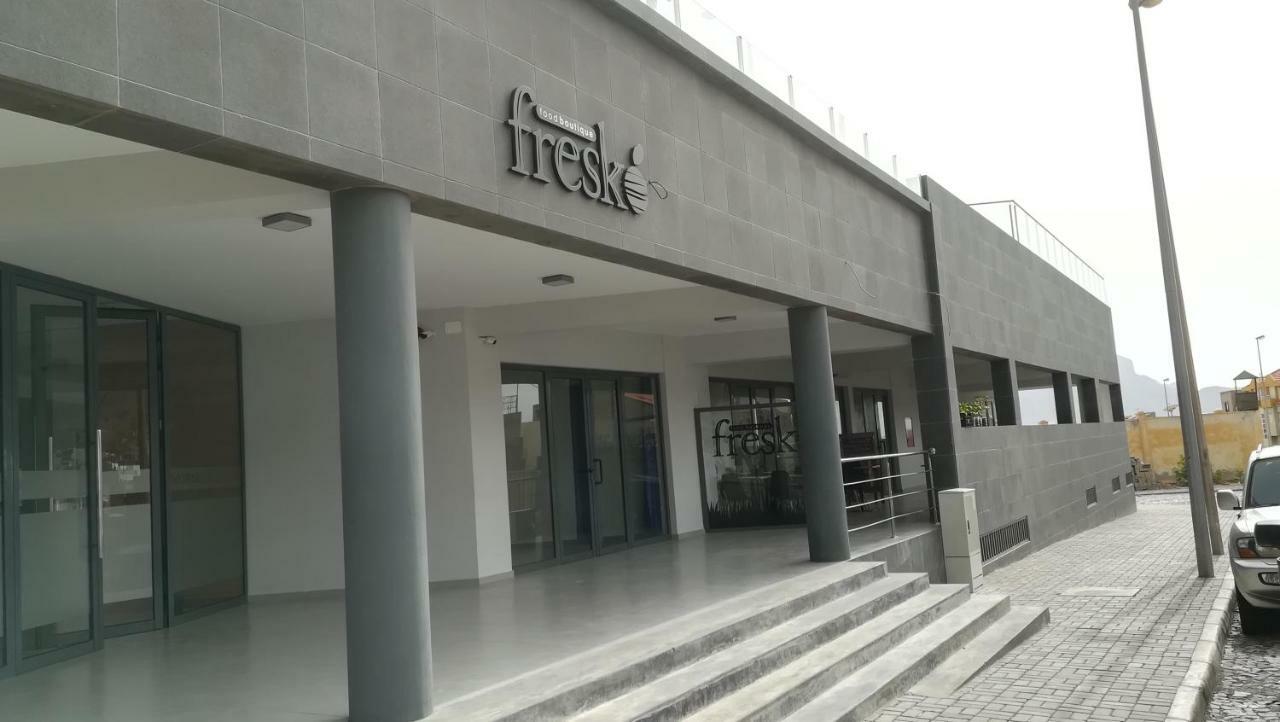 Basic Hotel Mindelo Exterior photo