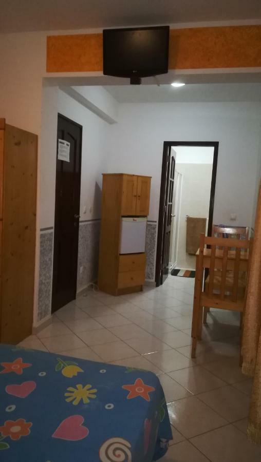 Basic Hotel Mindelo Exterior photo